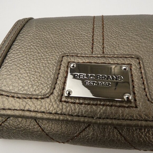 RELIC Wallet Womens Metallic Gold Clutch With Snap Closure Faux Leather - Picture 9 of 16